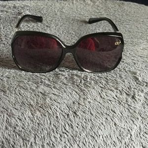 Big framed sunglasses